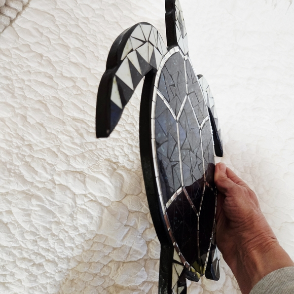 MOSIAC Sea Turtle Beautiful Wall Art in Blue and White, Excellent Condition! - Picture 6 of 7